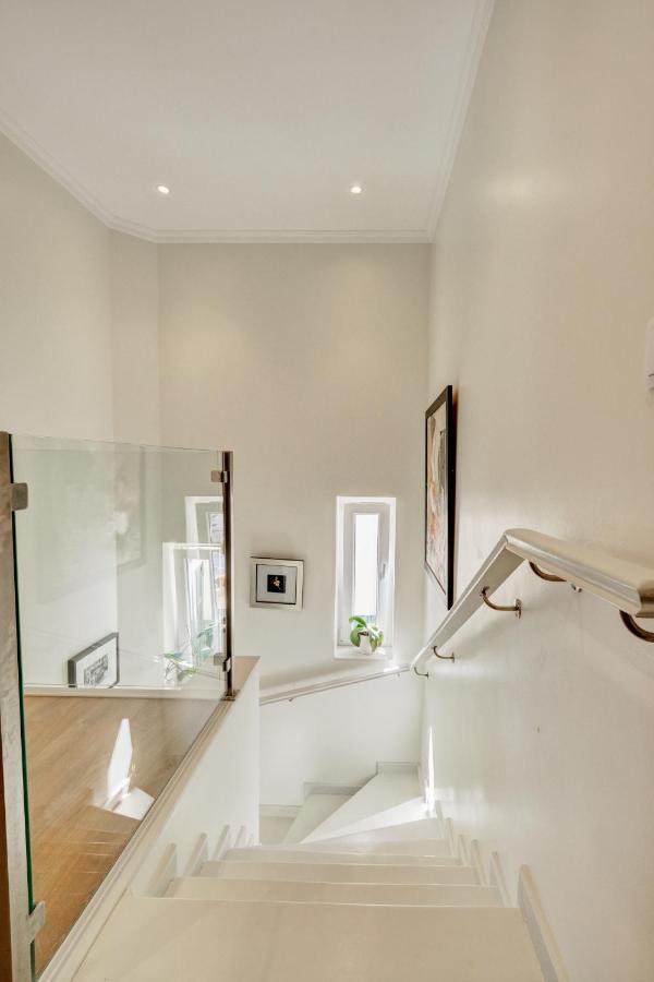 Comfortable Town House In Quiet Area By Lovelystay Lisboa Extérieur photo